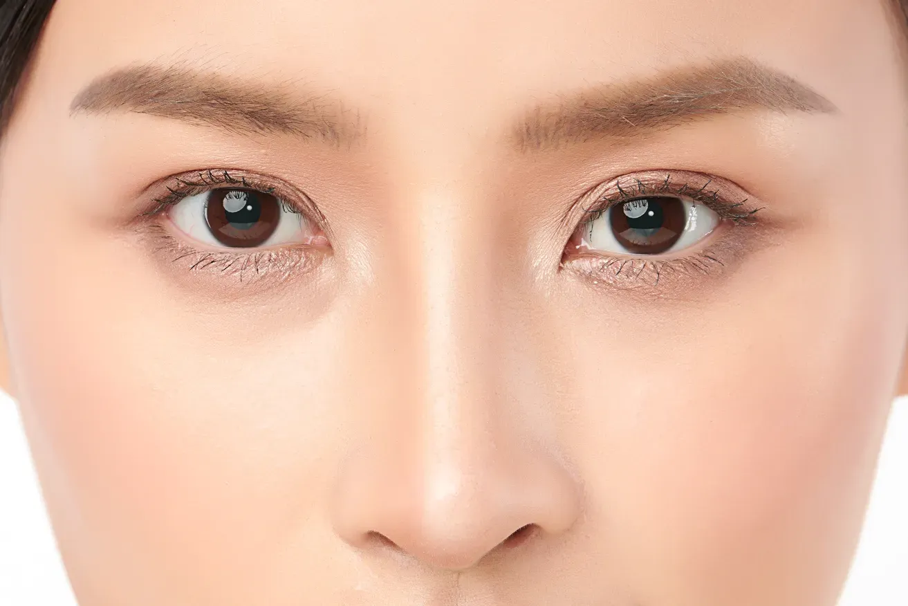 Close up of a woman’s eyes
